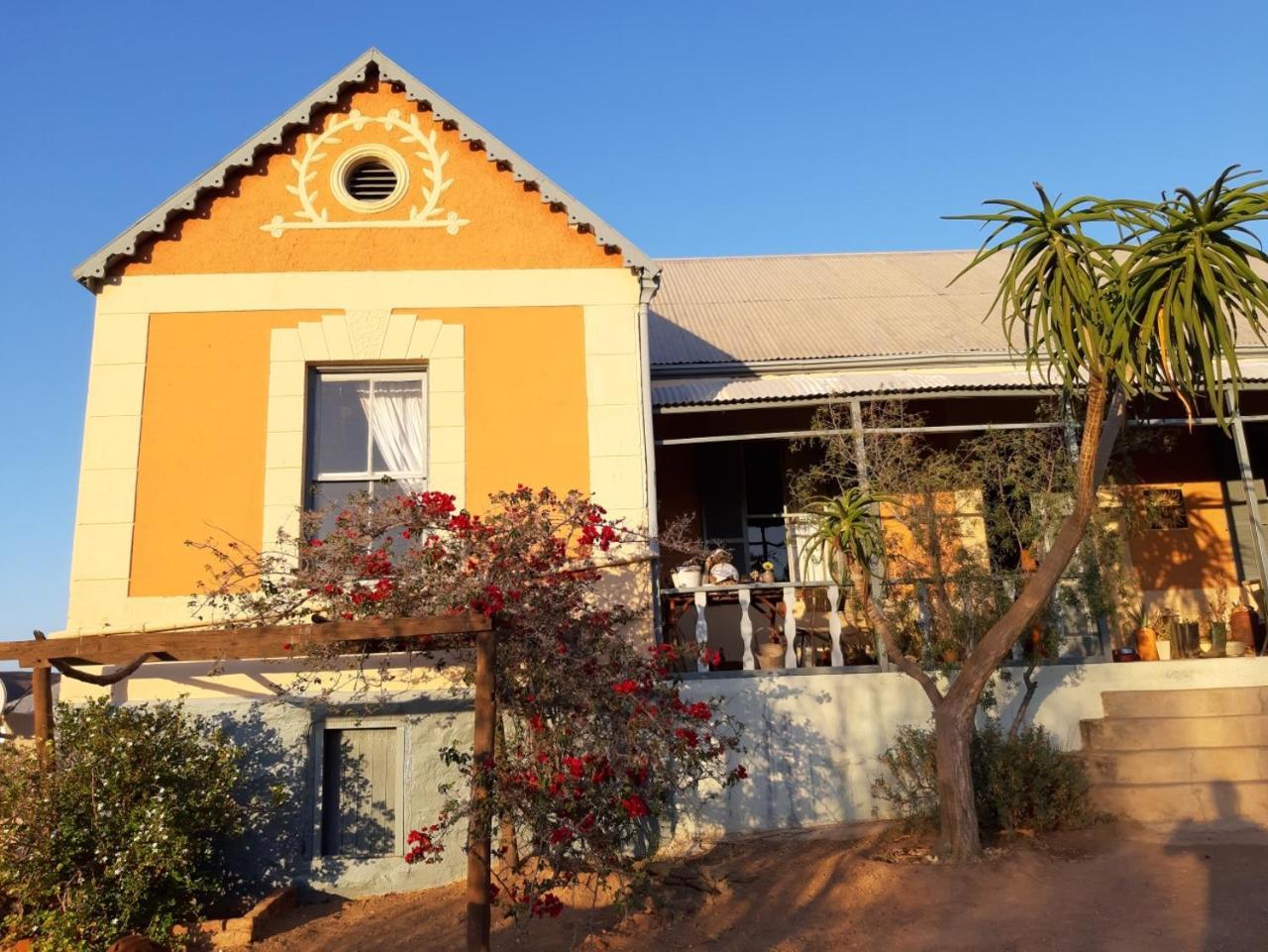 Wolverfontein Karoo Cottages Ladismith Bagian luar foto